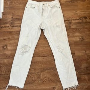 Wedgie Levi Distressed Jeans